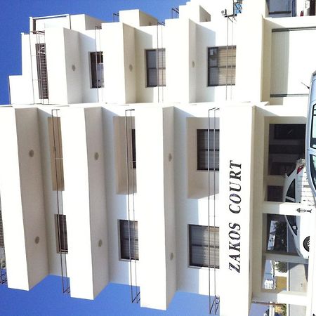 Zakos Court Apartments Larnaca Ngoại thất bức ảnh