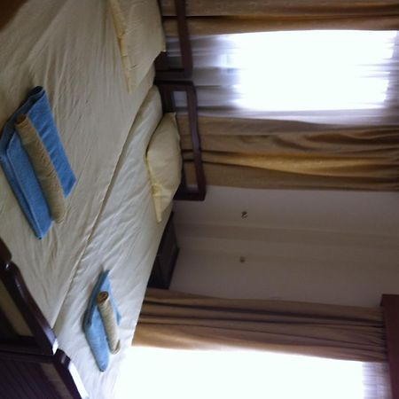 Zakos Court Apartments Larnaca Ngoại thất bức ảnh