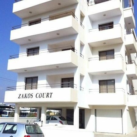Zakos Court Apartments Larnaca Ngoại thất bức ảnh