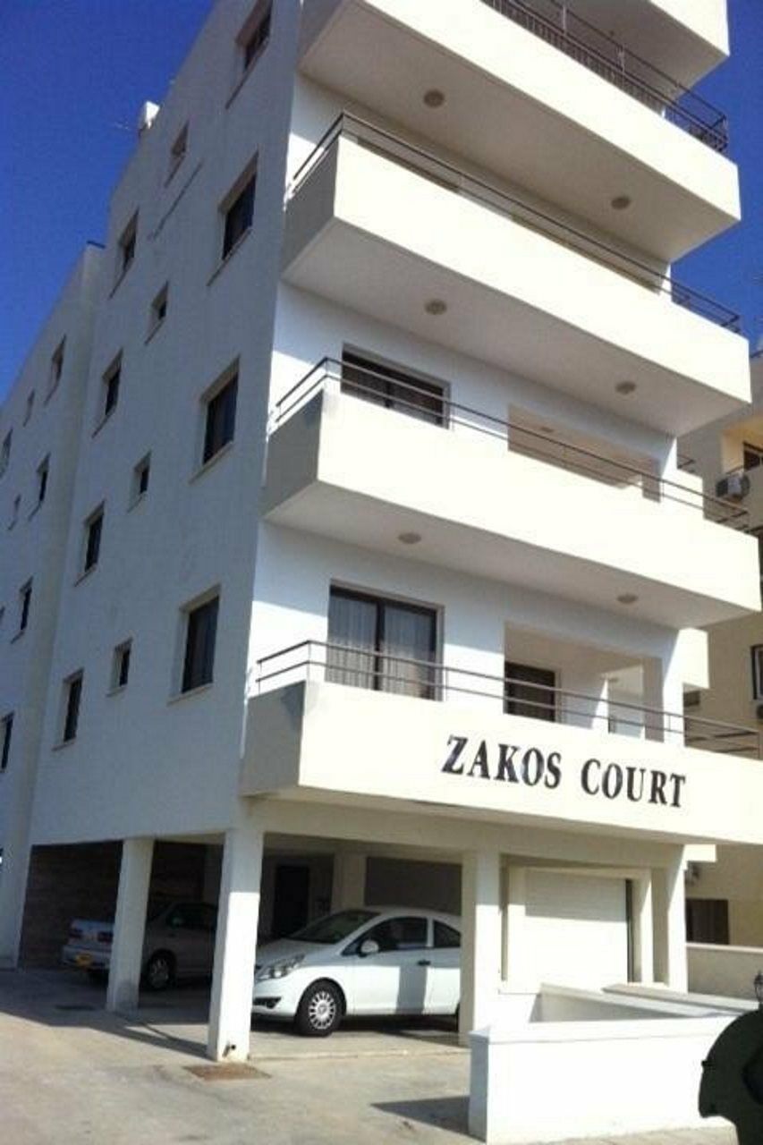 Zakos Court Apartments Larnaca Ngoại thất bức ảnh
