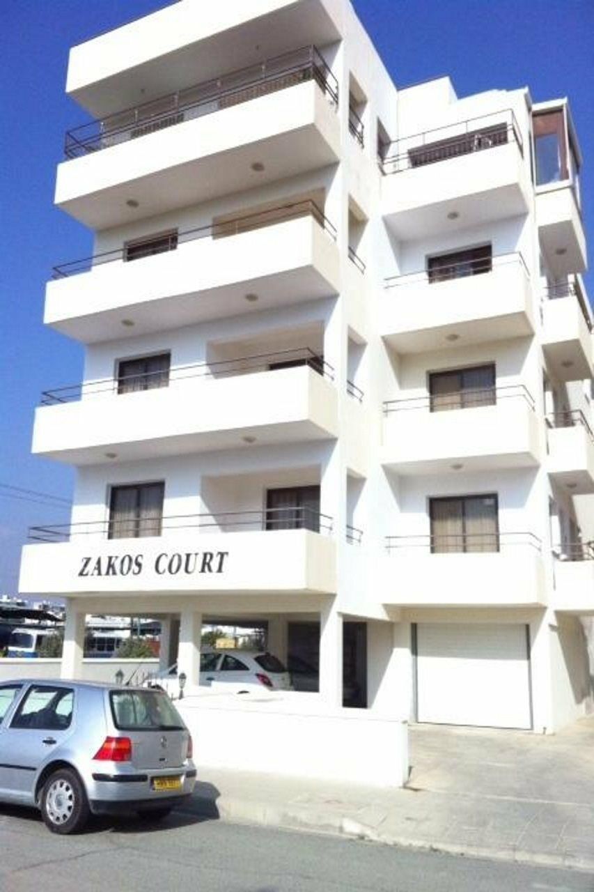 Zakos Court Apartments Larnaca Ngoại thất bức ảnh